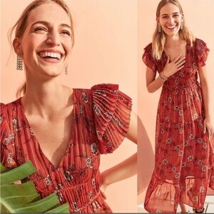 Ann Taylor Shimmer Floral Flutter Sleeve Maxi Dress in a redwood floral Size 4